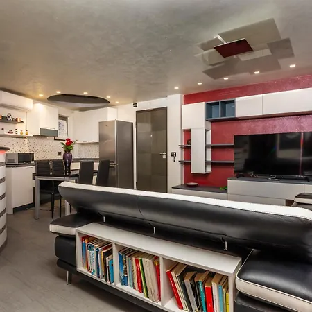 Tao Rama Apartment